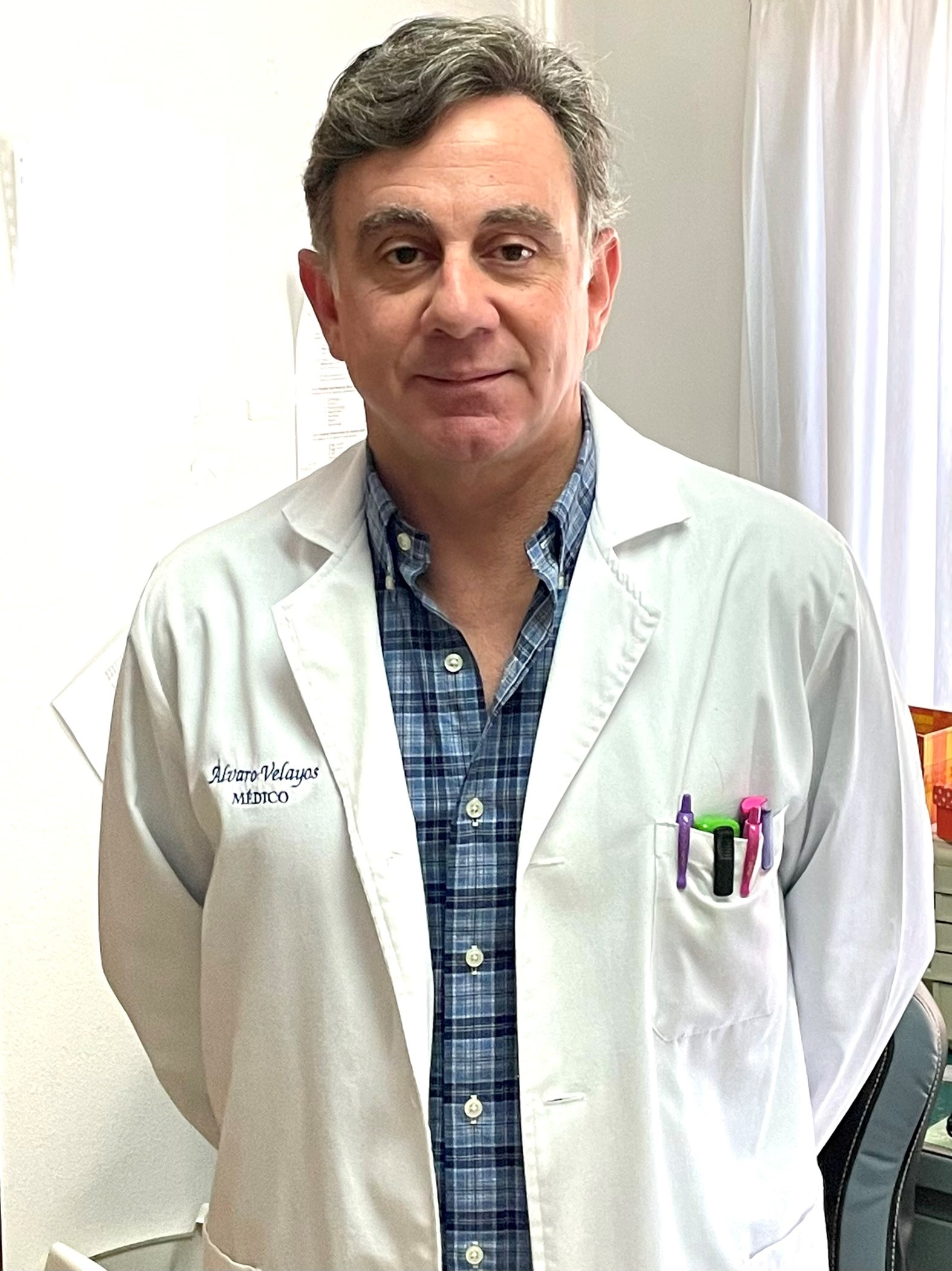 Dr. Álvaro Velayos Aranda